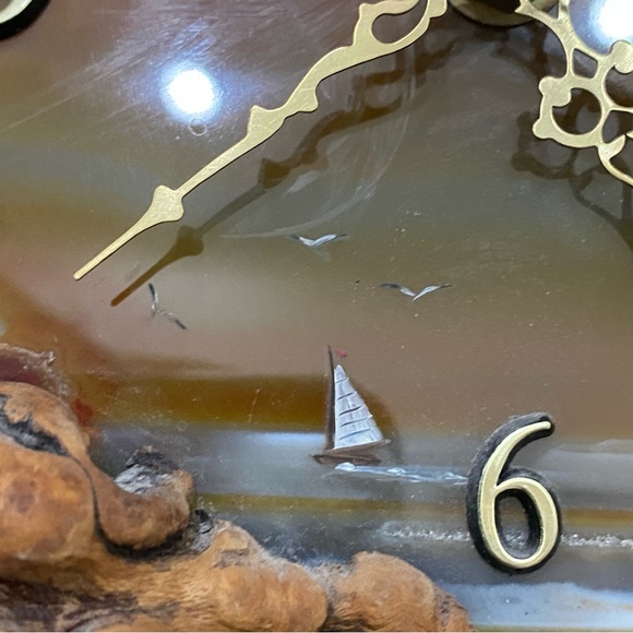 Vintage Agate Stone Decorative Agate Clock on Wood Base - Picture 11 of 14